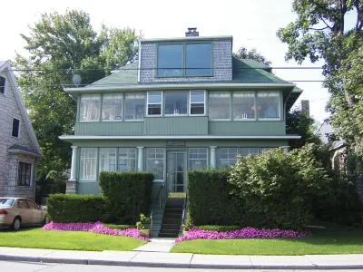 Rose Arden Bed & Breakfast โรงแรมใกล้McMaster University Centre for Continuing Education