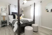 Cozy Retreat Close to Downtown + Parking