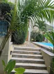 West Riviera - Centrally Located Apartment close to the beach with breakfast.