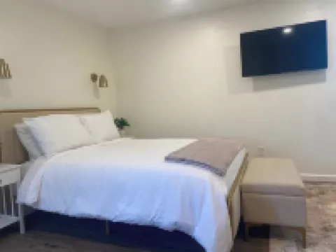 Chic studio hideaway in Riverdale with AC, Wifi