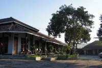 Hotel Purnama Mulia Hotels in Kuningan