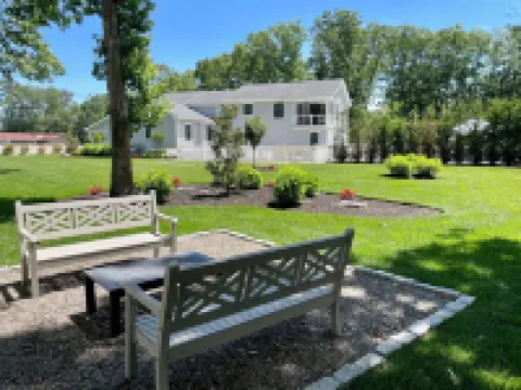 6,000 Sq.ft. 18 Guests, 7-Bed, 6-Bath, Pool, Spa, Outdoor Kitchen, Garden, WIFI.