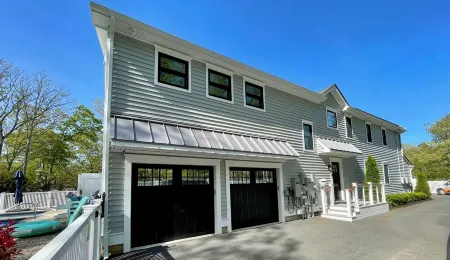 6,000 Sq.ft. 18 Guests, 7-Bed, 6-Bath, Pool, Spa, Outdoor Kitchen, Garden, WIFI.