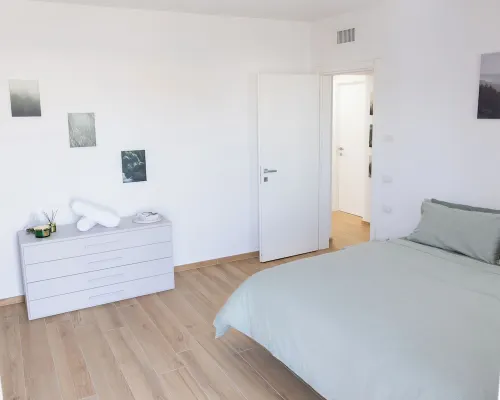 The Green Nest 2km HighwayA21/Private parking