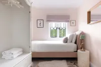 Pretty Riverside Cottage, PetworthTwo Bedrooms, Sleeps 3. Dogs Welcome