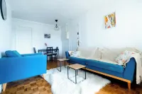 Paris is 2 stations away ( M14) Hotels in Chevilly-Larue