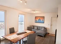 Lake vacation Müritz - Haus Auszeit with sauna & fireplace, only 300 m to the Müritz beach