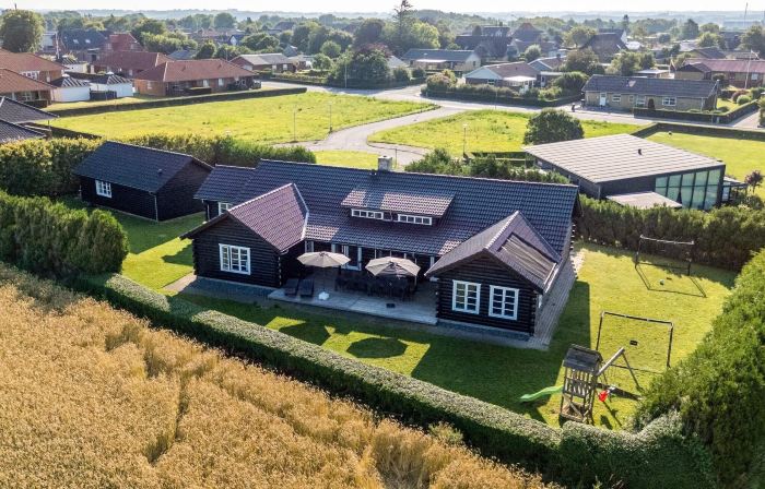 4 Star Holiday Home in Spottrup
