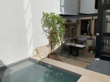 HOUSE WITH SWIMMING POOL IN THE CENTER OF POLLENÇA STATELY WITH A LOT OF CHARM AND DESIGN,