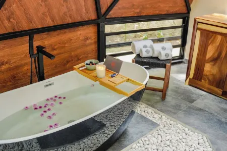 Cabo Real Luxury Glamping