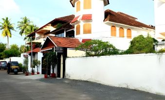 Fortkochi Beach Inn