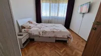 MMT SweetHome1 with 2 Bedrooms and 1 Living room Hotels in Ploiesti