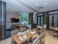 DoubleTree by Hilton North Charleston Convention Center Hotels in Charleston