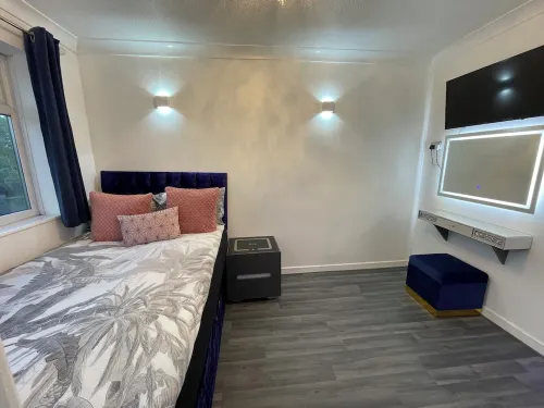 Chic 2 Bedroom Flat Hotels in Felixstowe