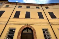 Petrucci House 2 historic center