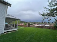 Experience Philipsburg in a beautiful 4-bedroom home right in the heart of town! Hoteles en Condado de Granite