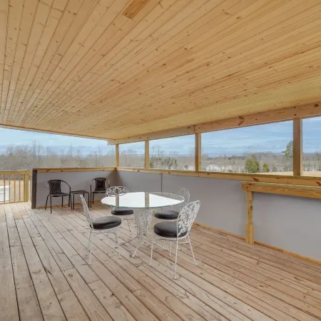 Deer Lake Lodge on 700 Wooded Acres in Dayton!