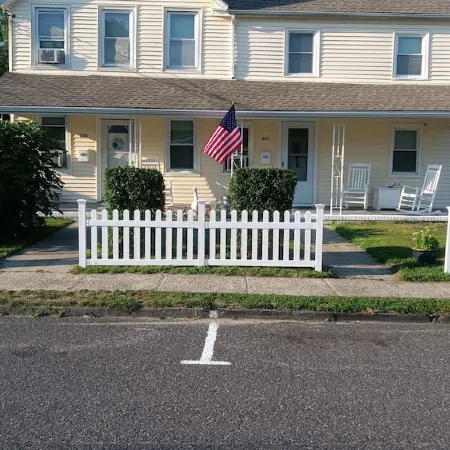 Lovely 2 Bedroom Unit in Long Branch, close to the beach, and NJ Transit.
