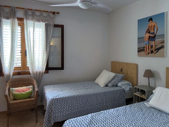 Charming townhouse in Denia (Las Rotas) with stunning sea views.