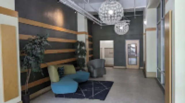 Charming 2-bedroom open loft apartment in downtown central Salt Lake City.