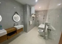 Luxury Escape in Saly: Modern Villa with Private Pool and Tropical Garden