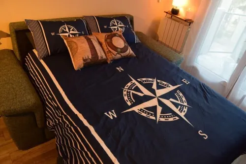 L' Escale, appartement climatisé à 50 mètres de la plage avec WIFI et Box Tv Hôtels à : Fos-sur-Mer