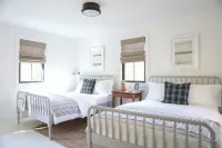 The Creek House: A Creekside Retreat with Hot Tub and Electric Bikes