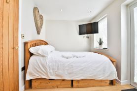 Cosy Central Cardiff Bungalow