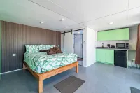 Iguana Casita [1 of 3 Casitas] - West Caye Casitas Hotels in 