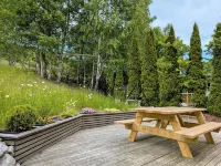 Bright 2-bedroom apartment with spectacular fjord views in Jørpeland. Hotels in Strand