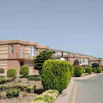 Xazri Villas 4-bedroom villa in brilliant Baku with AC, WiFi. Enjoy your stay Hotel Exterior