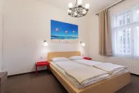 Comfortable 2-bedroom apartment in Zagreb city with AC, WiFi Hotels in Maksimir