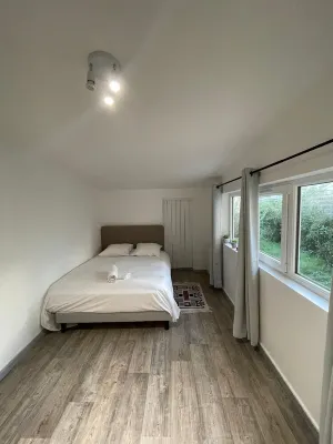 Location Maison 3 Chambres Circuit des 24H Hotels near Museum of the 24 Hours of Le Mans