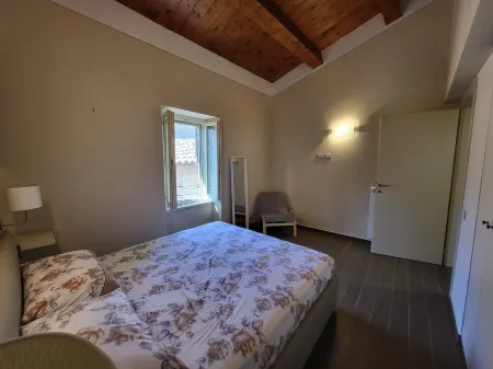 Cozy apartment, inside the walls of Bevagna, newly renovated. Отели в г. Беванья