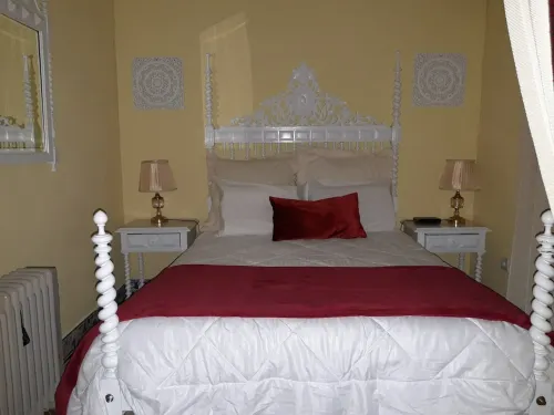 Dona Maria Guest House- Your real spiritual retreat. Hotels in Manique do Intendente