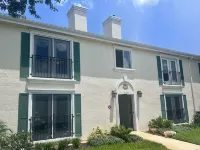 Gorgeous 2-bedroom furnished apartment in spectacular Ponte Vedra Beach, Hotels in Sawgrass