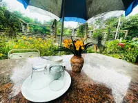 Italian vibe luxury villa with pool and garden