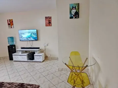 Welcome to this cozy apartment located close to the airport. Enjoy your stay