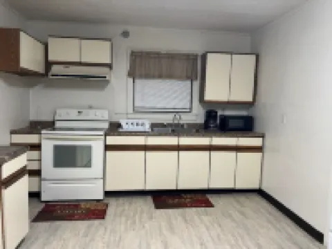 Charming 3-bedroom house with WiFi in lovely Albion