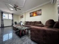 Modern 2-Bedroom Apartment Near Beach - Rose Villa Accra Suite F2 Hotels in Gbawe
