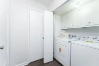 Beautiful and Spacious 4BR/3BA Home Near Atlanta Airport – Sleeps 8