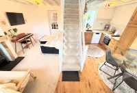 Charming Stone Cottage Getaway Fireplace A short stroll from centre of Dolgellau