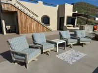 Charming 3-bedroom villa with AC, incredible ocean views.