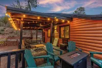 NEW!! Modern, updated 2-bedroom cabin with WiFi, games and views in quaint Pine