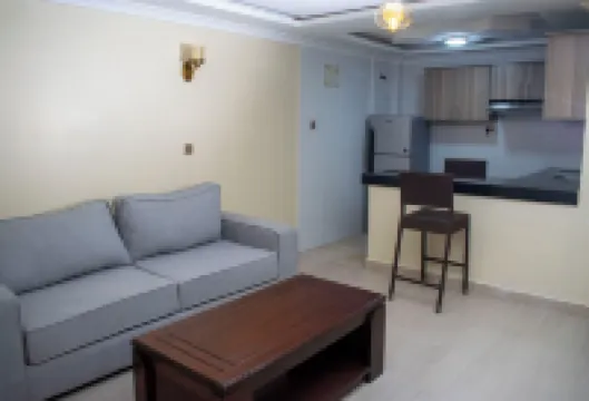Luxurious 2 bedroom executive appartment suite located at the heart of karen 蘭加塔羅蓋酒店