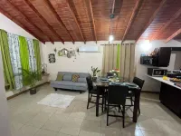 Charming gated 2-bedroom house with WiFi, AC,  and spacious yard Hotels in Old Harbour