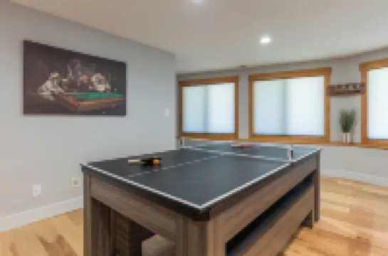 Stylish Retreat with Views, Gym & Prime Location!