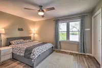 Waterfront Cottage w/ Boat Dock & 3 Decks! - Wifi