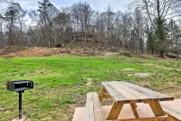 Cozy Creekside Cabin ~ 24 Mi to Red River! - WiFi
