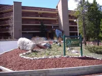 Premier Scenic Lakefront Luxury - Ski Country in the Heart of Colorado